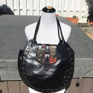 Berge  amazing design leather made in Italy 🇮🇹